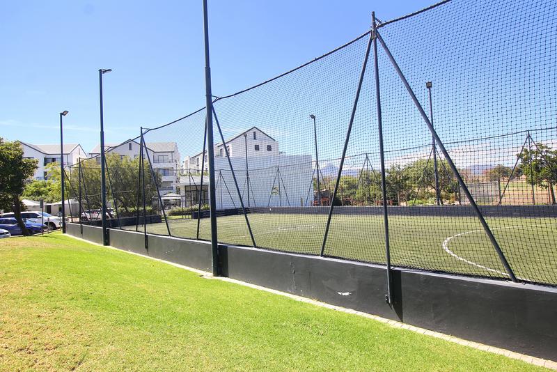 To Let 2 Bedroom Property for Rent in De Velde Western Cape